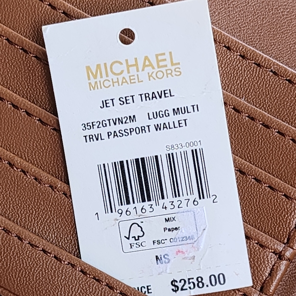 Michael Kors Jet Set Travel Passport Logo Wallet Brown - Picture 5 of 6